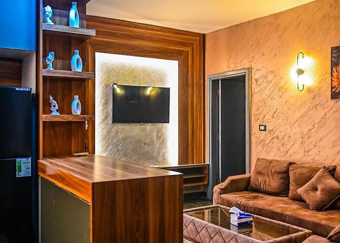 Apartment Luxury Poolside Retreat Elegant Two Within A Seafront